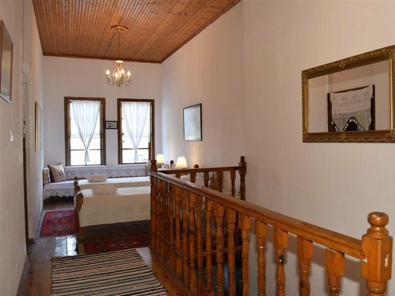 Hotel Bineri Гирокастра Экстерьер фото