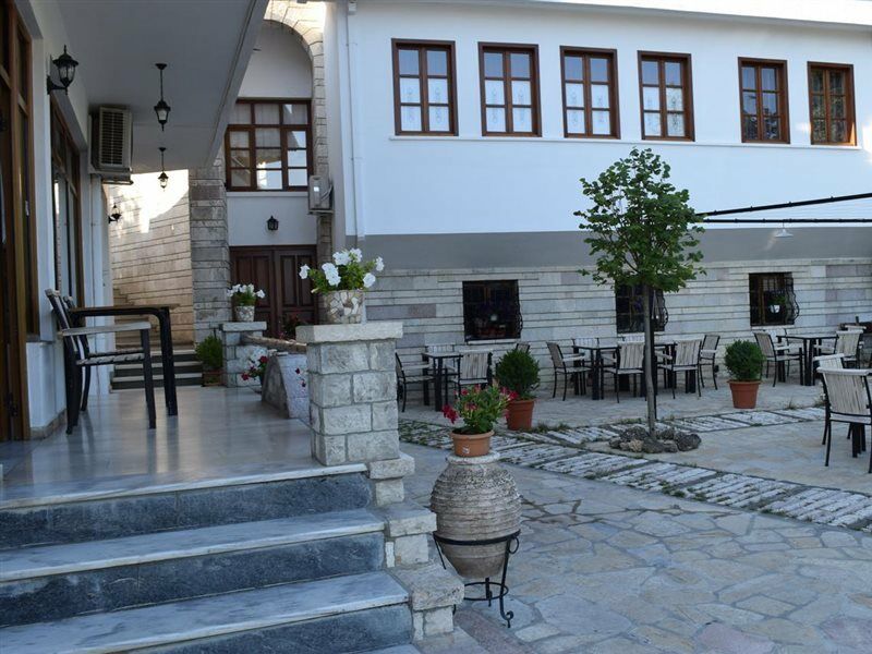 Hotel Bineri Гирокастра Экстерьер фото